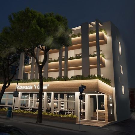 לידו די ג'סולו Hotel Ivana מראה חיצוני תמונה