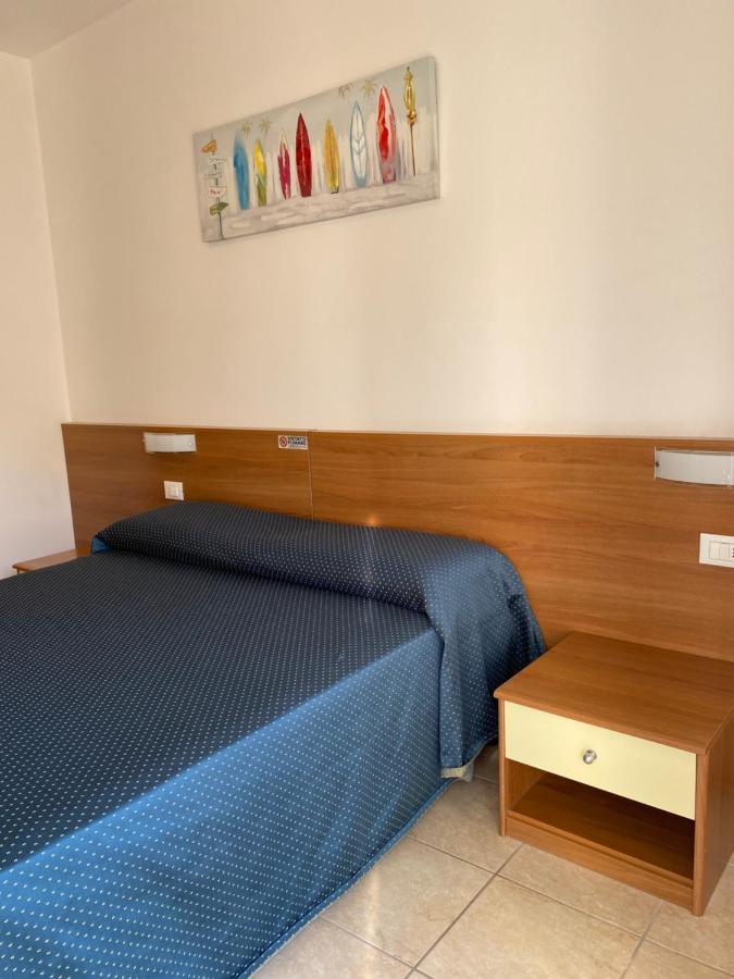לידו די ג'סולו Hotel Ivana מראה חיצוני תמונה