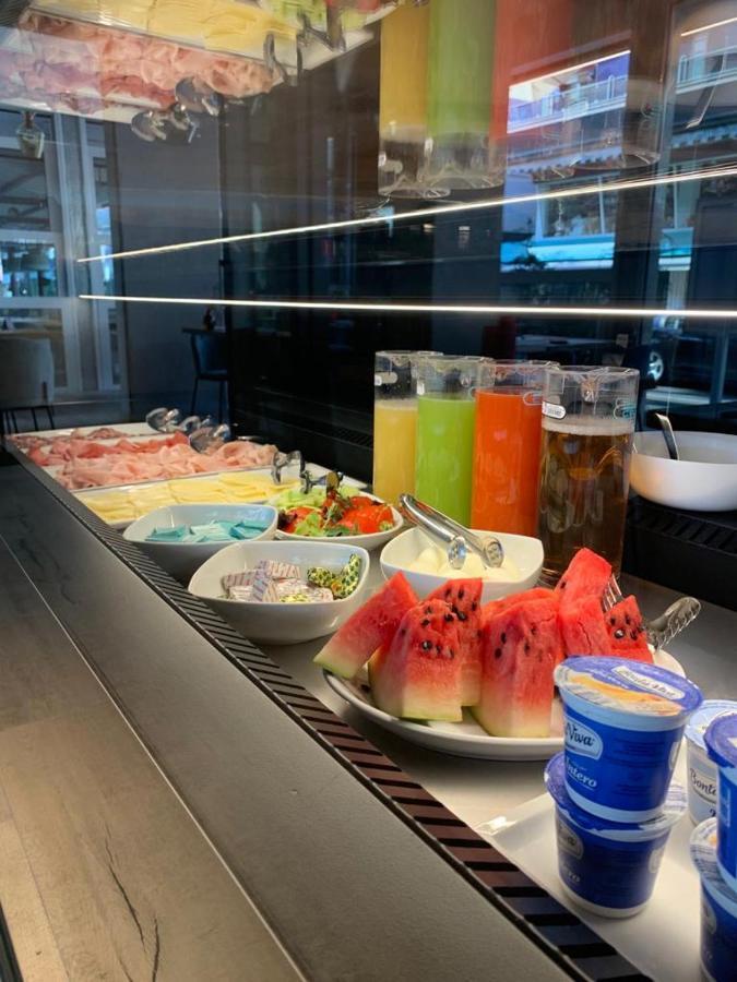 לידו די ג'סולו Hotel Ivana מראה חיצוני תמונה