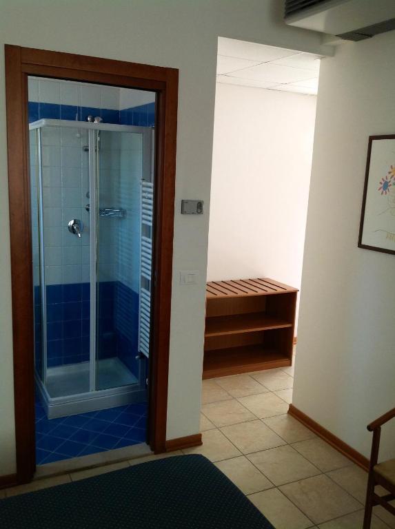 לידו די ג'סולו Hotel Ivana מראה חיצוני תמונה
