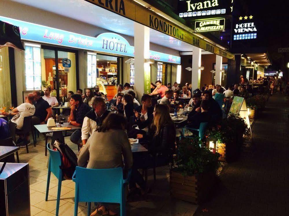 לידו די ג'סולו Hotel Ivana מראה חיצוני תמונה